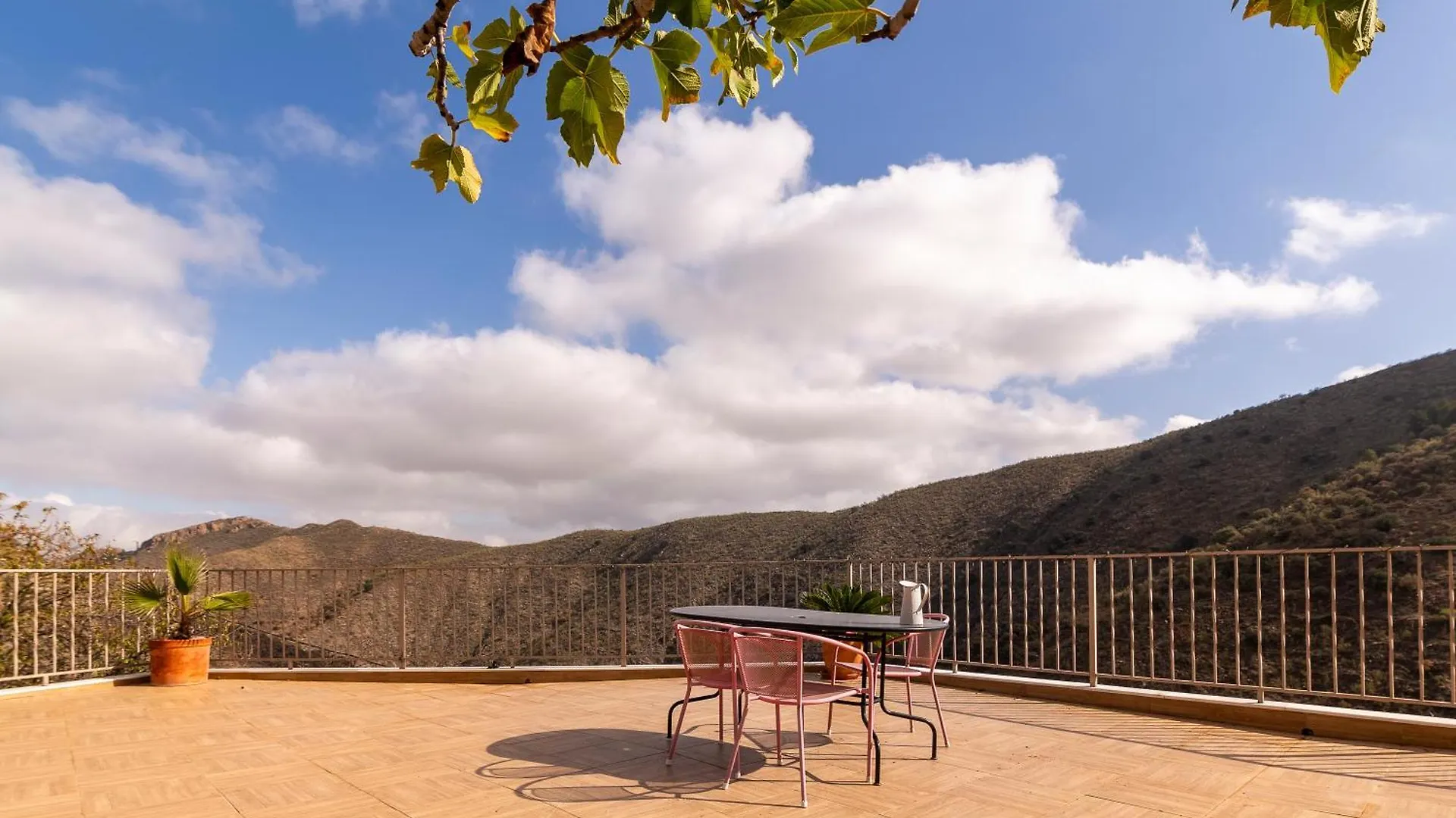 Tenguerengue Laroya Country house